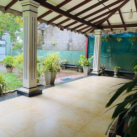Shalomi'S Villa & Happy Home نيجومبو المظهر الخارجي الصورة