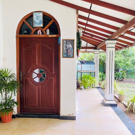 Shalomi'S Villa & Happy Home نيجومبو المظهر الخارجي الصورة