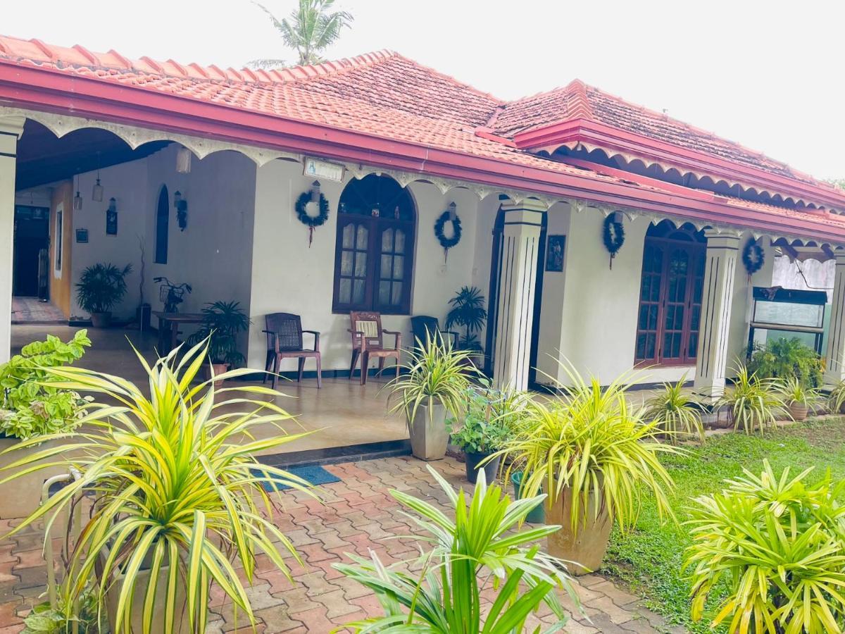Shalomi'S Villa & Happy Home نيجومبو المظهر الخارجي الصورة